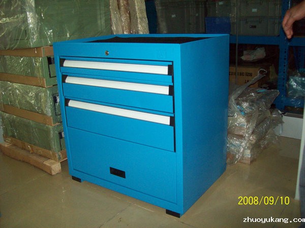 组合工具柜